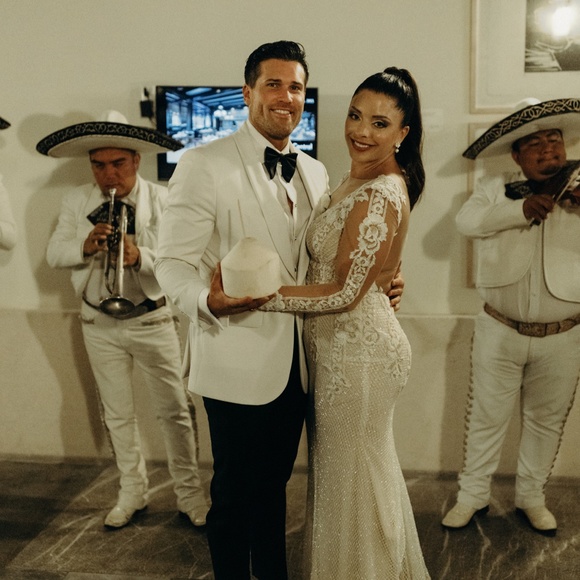 Galia Lahav Bella Long Sleeve - Picture 7 of 16